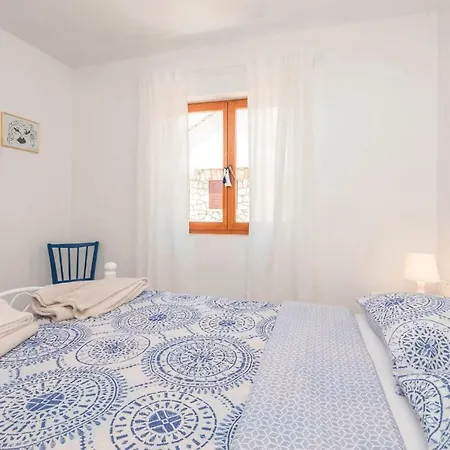 Three-bedroom Holiday In Casa vacanze Kruševo