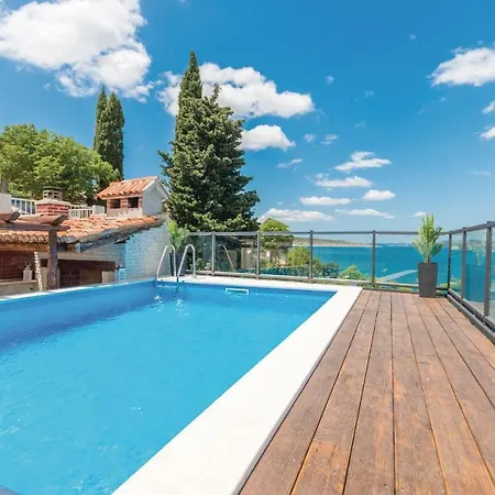 Three-bedroom Holiday In Kruševo